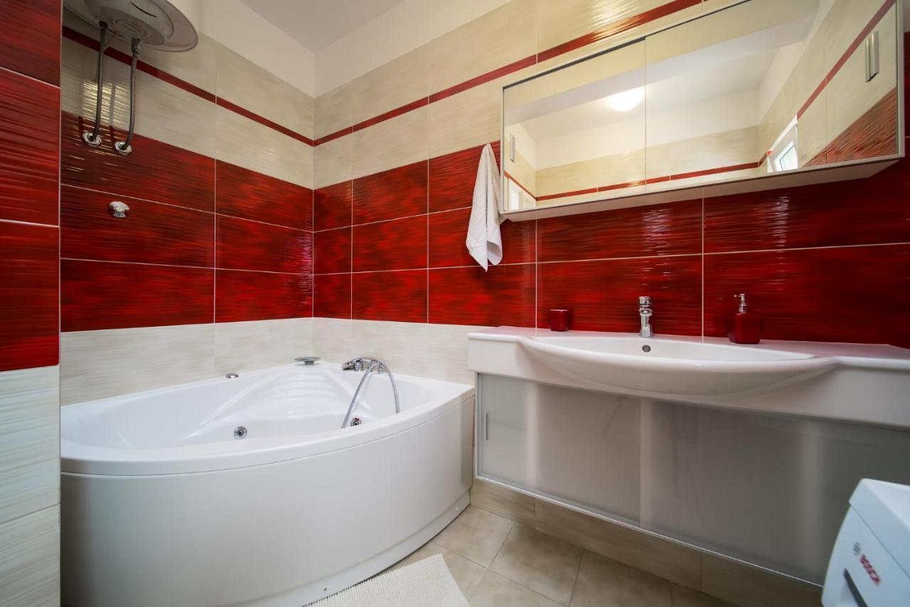 Apartment Toma Podstrana Luaran gambar