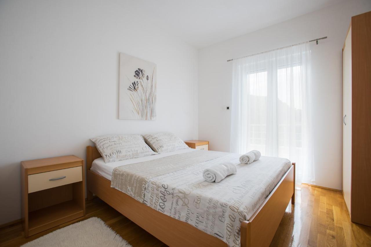 Apartment Toma Podstrana Luaran gambar