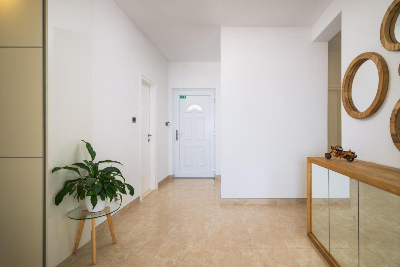 Apartment Toma Podstrana Luaran gambar
